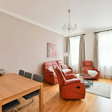 Stylish In The Heart Of The Old Town Apartment Prague