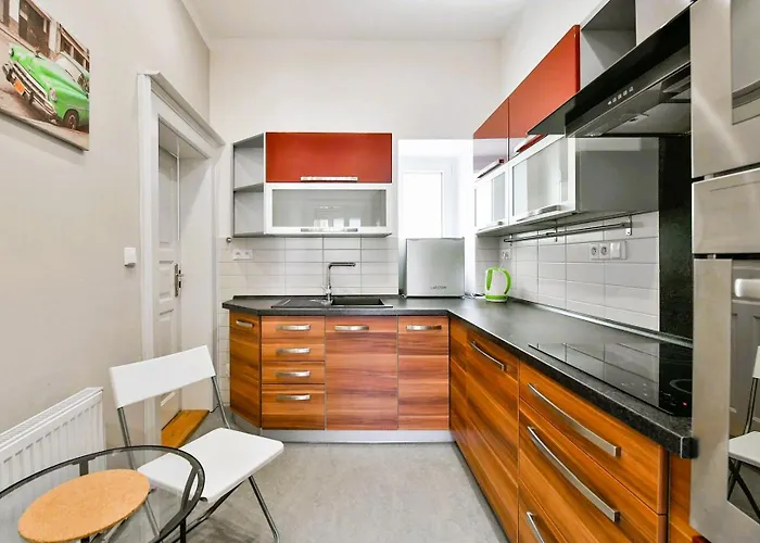 Spacious Old Town Apartamento Praga